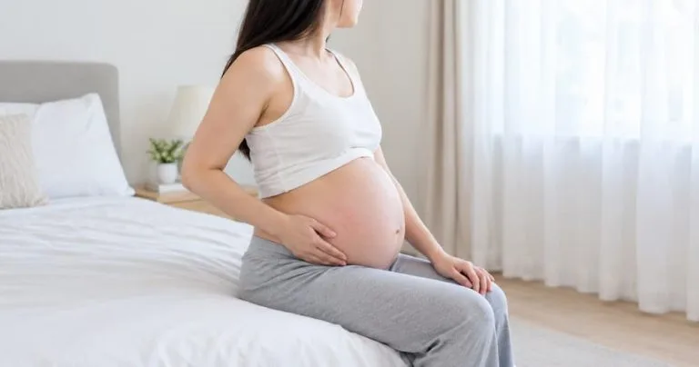 Nổi mẩn ngứa khi mang thai ở vùng bụng thai phụ 3 tháng cuối, cần phân biệt PUPPP và pemphigoid