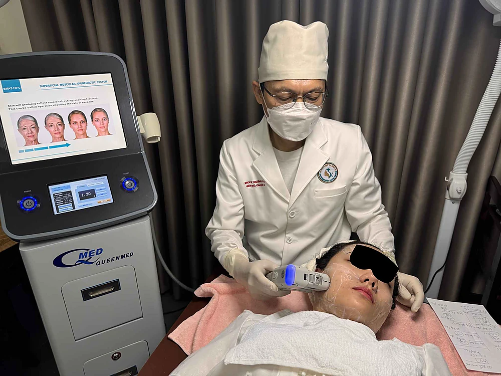 HIFU nâng cơ, trẻ hóa da mặt và cổ